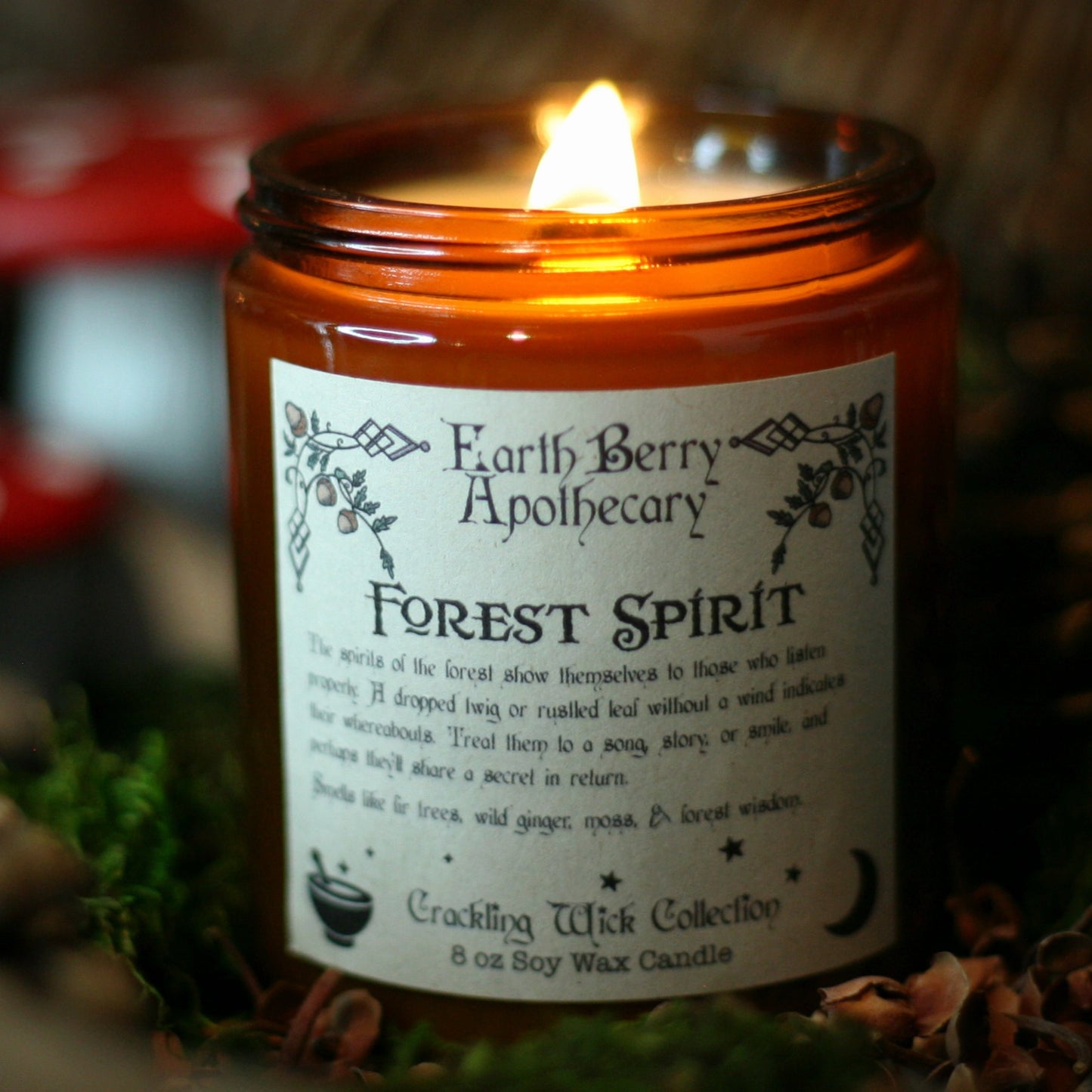 Forest spirit crackling wood wick candle with spiced pine scent