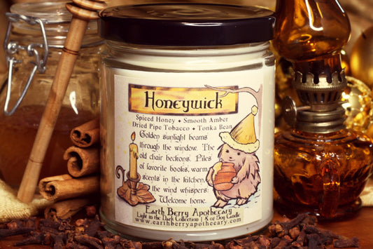 Honeywick spiced amber honey and tobacco scented soy candle. Always clean burning and nontoxic